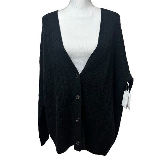 NORDSTROM MEDIUM WOMEN BLACK LONG SLEEVE SWEATER CARDIGAN BRAND NEW WITH TAGS - Picture 1 of 6